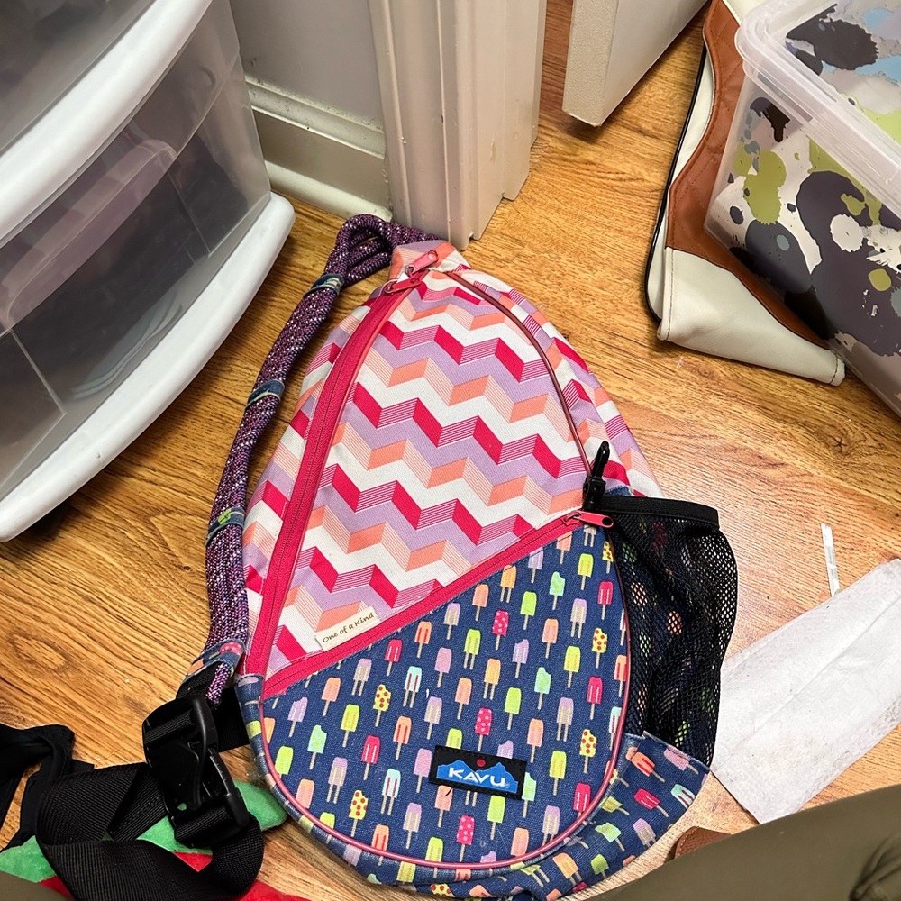 Kavu sling Bag